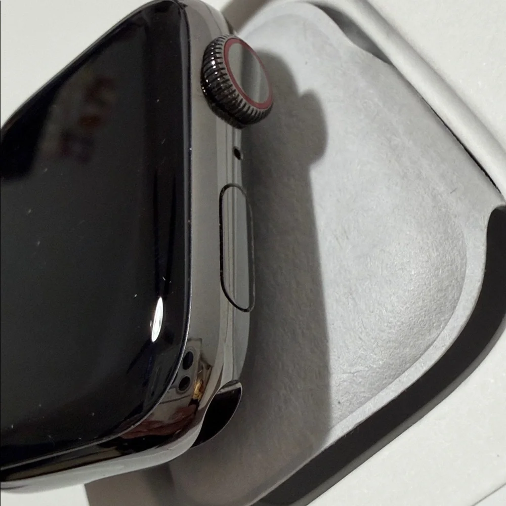 Apple Watch Stainless Steel Series 8 45mm w/ Black Band S/M - Picture 10 of 12